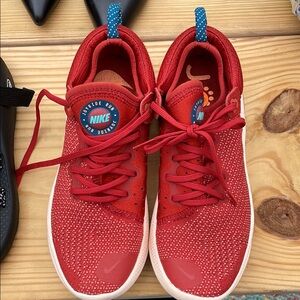 Nike Red Sneakers Breathable Knit Upper